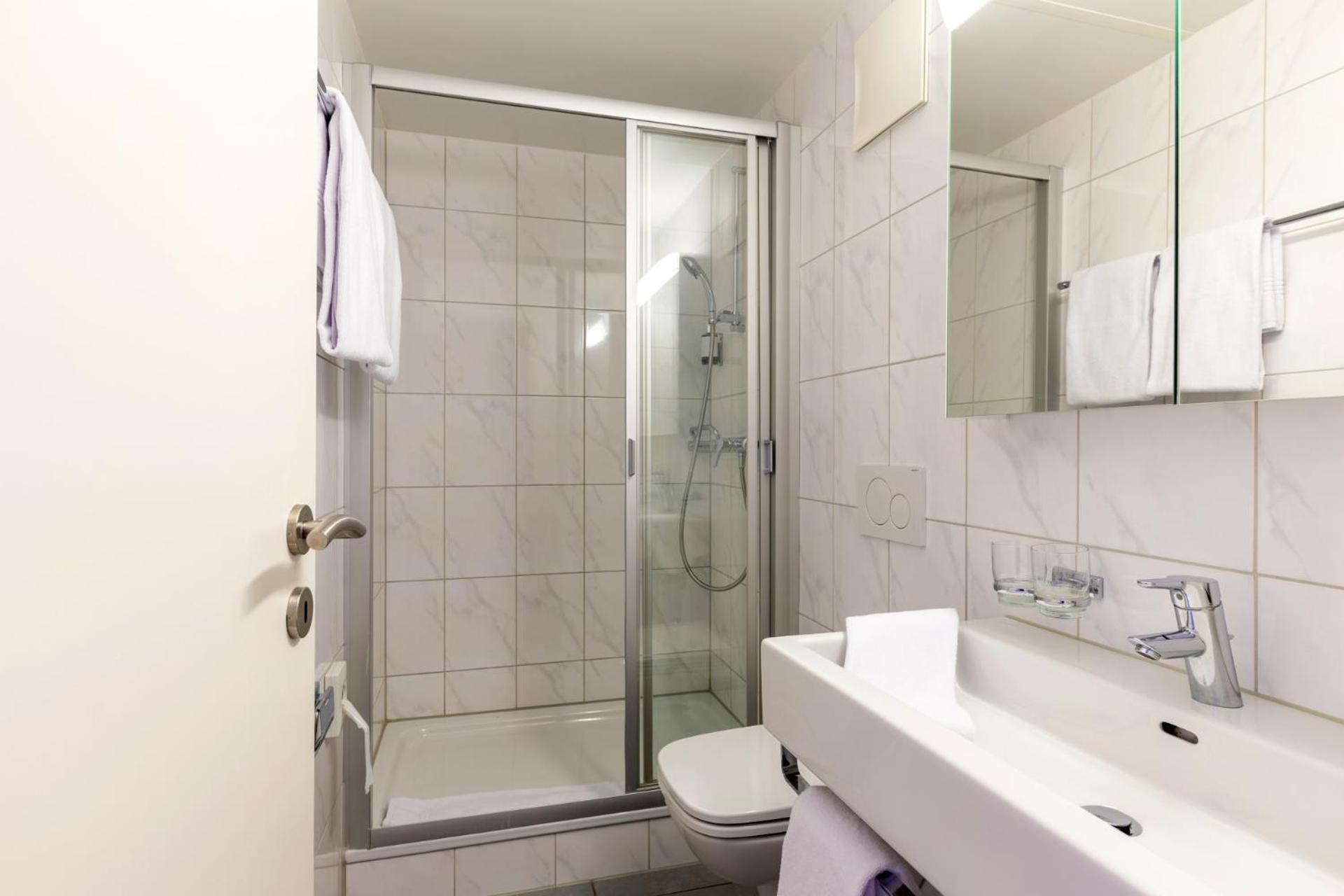 Glandon Rooms Limelight - Self-Check-In Lucerne ภายนอก รูปภาพ