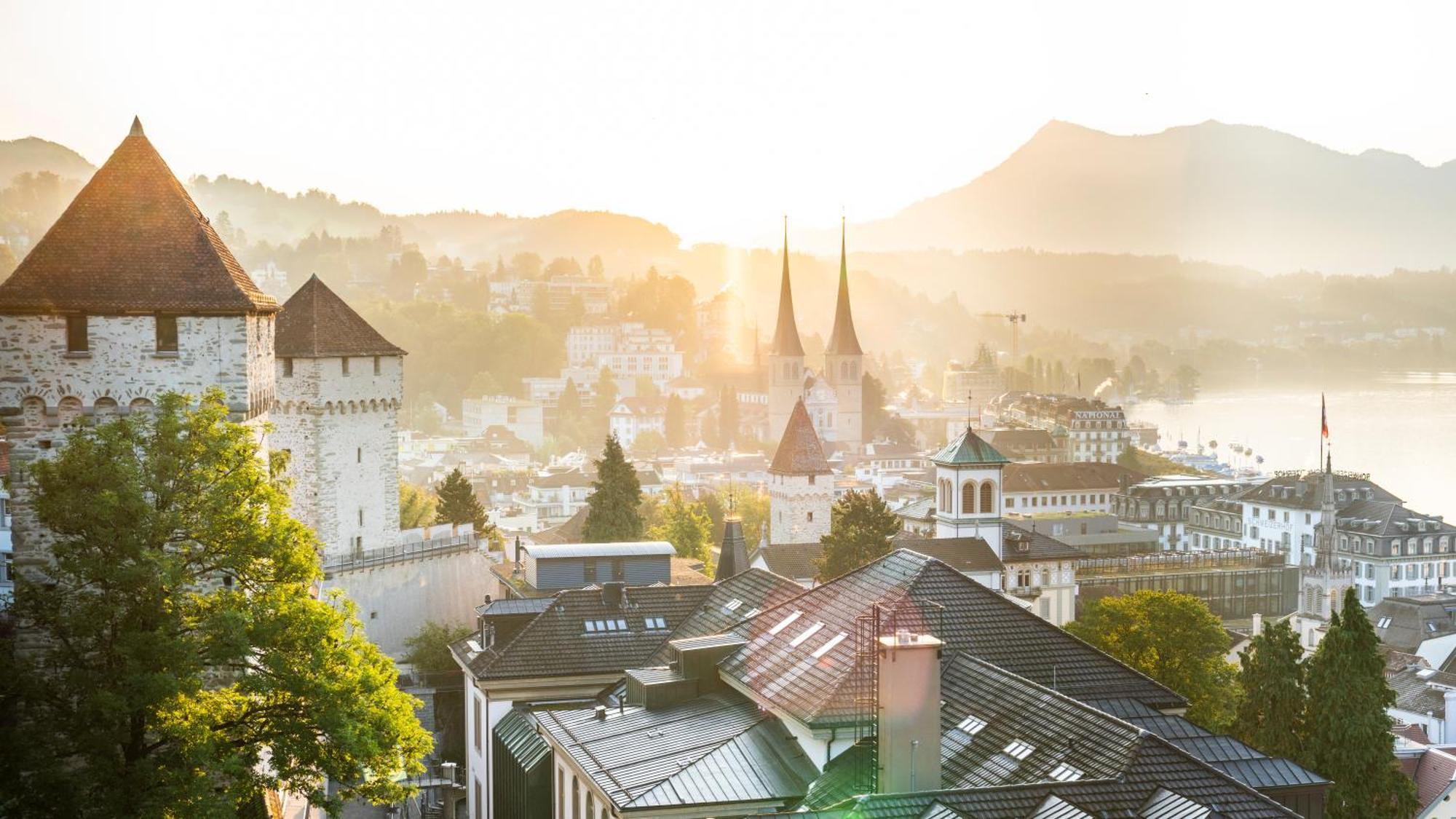Glandon Rooms Limelight - Self-Check-In Lucerne ภายนอก รูปภาพ